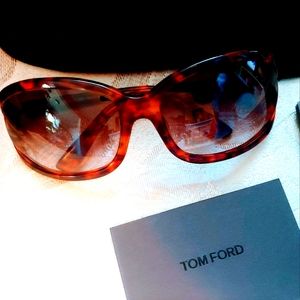 TOM FORD BROWN GRADIENT TORTOISE SUNGLASSES CASE BOX CLOTH & PAPERS